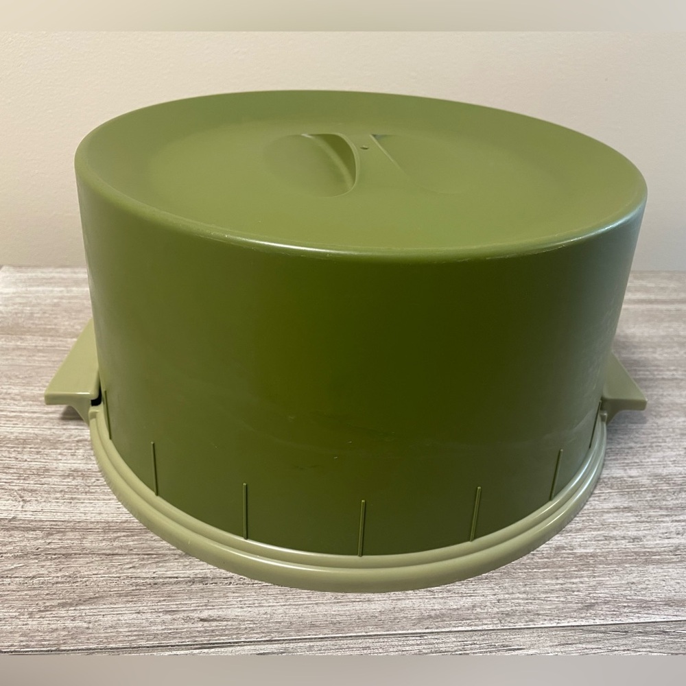 Vintage Cake Carrier with Daisy Design similar to Tupperware MCM - Picture 2 of 8